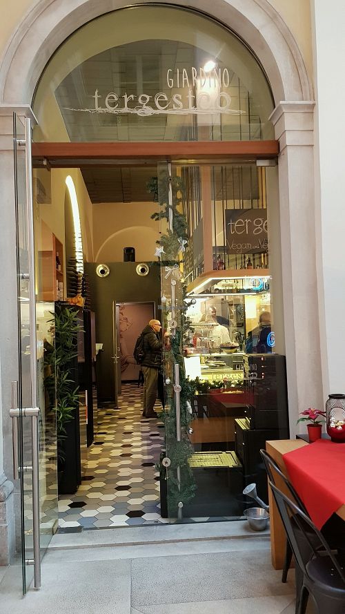 Front Door at Giardino Tergesteo in Trieste