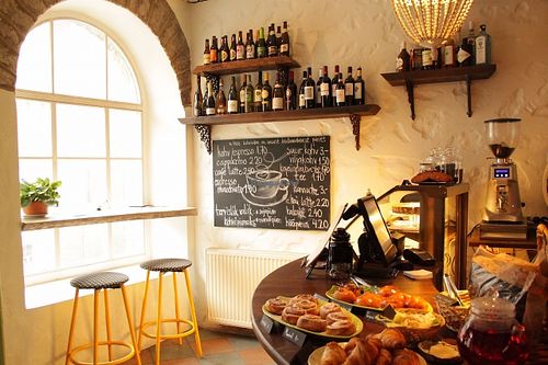 main entrance at Kuusk Hernesto in Tallinn