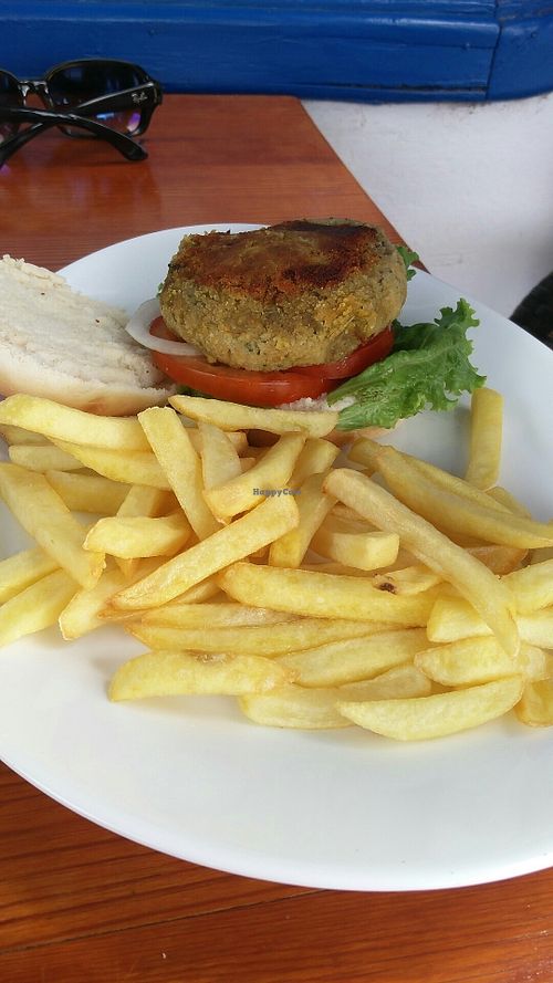 Vegan burger at Cafe Bonjour in Lanzarote