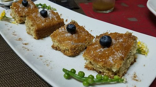 Apple cinnamon cake at Natural Spice in Panama City