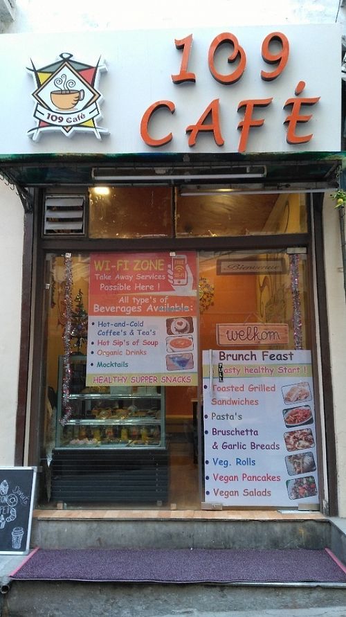 Entrance at 1o9 Cafe in Udaipur