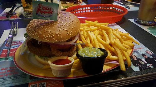 vegan Cajun-Mushroom Burger at Miss PeppeR in Barsbuettel