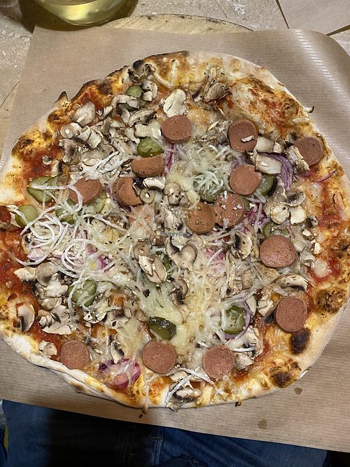 Vegan pizza at Casa La Familia in Vilnius