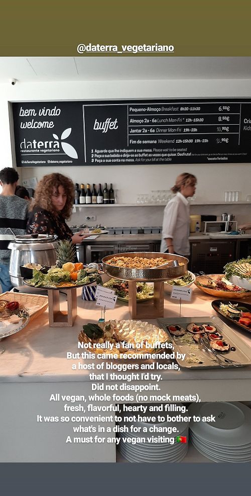 All vegan buffet at DaTerra - Bom Sucesso Markt in Porto