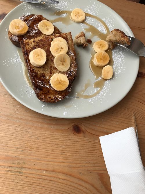 Vegan fresh toast at Organic Cafe in Fuengirola