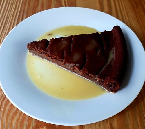 gâteau au chocolat & crème anglaise Vegan at Chic Planete in Avignon