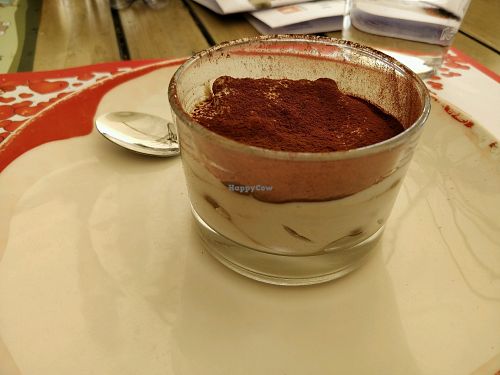 yummy vegan tiramisu at Il Giardino delle Rane in Garda