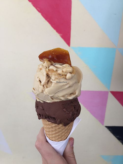 Burnt caramel and mandarin orange (both vegan as are their cones!) at Island Gelato in Waiheke Island