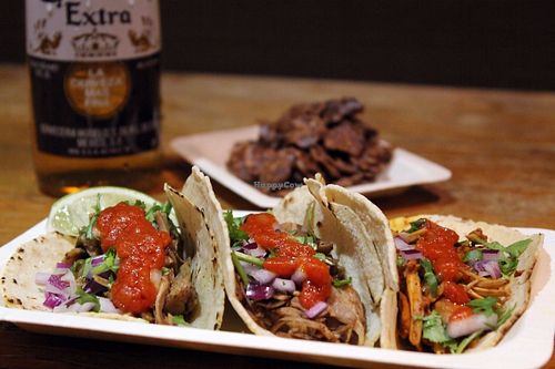 Snack menu : 9.90E
3 Tacos ( Carnitas, Barbacoa, Pibil) + 1 beer + 1 desssert ! at The Mexican Standoff - Pop-up in Paris