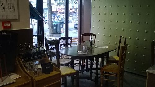 The restaurant room at The Mexican Standoff - Pop-up in Paris