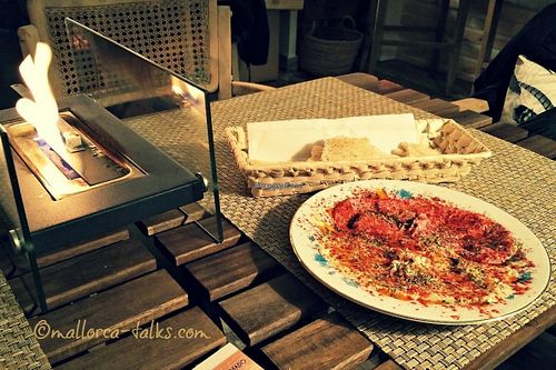 tasty hummus dish at La Negra Criolla in Mallorca