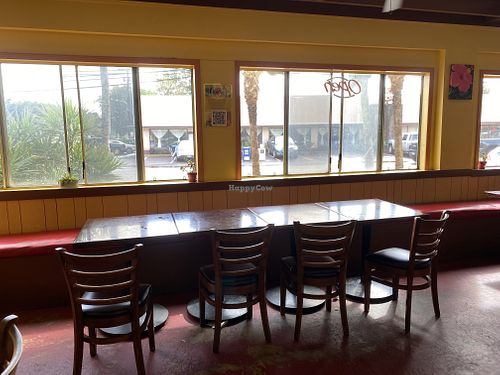 More seating at MCS Grill in Hanapepe