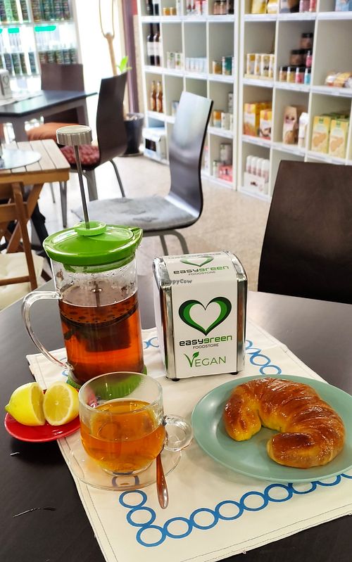  at EasyGreen Vegan Foodstore & Snack bar in Porto