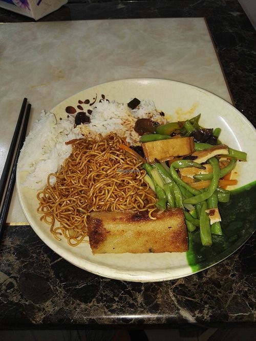 many to choose from at Yan Yan SuShi in Guangzhou