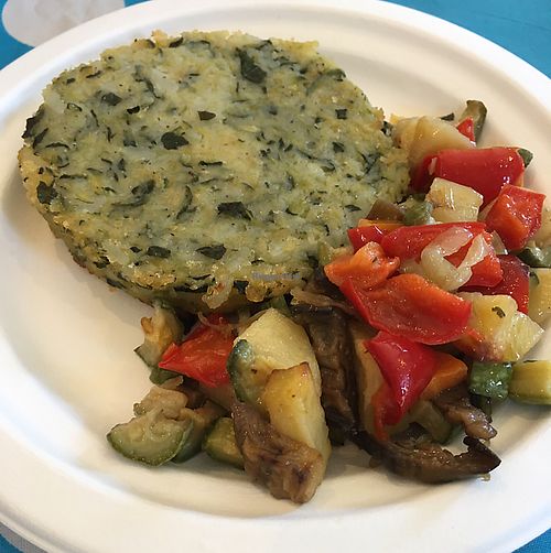 Baked veggies and potato burger at La bottega di Kemi in Cuneo