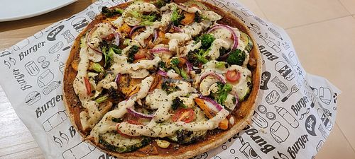 Vegan pizza at Equilibrio Gastronomia Funcional in Foz Do Iguacu