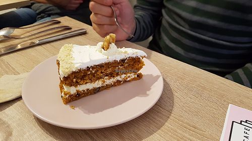 Carrot cake at Chillin' Cafe in Madrid