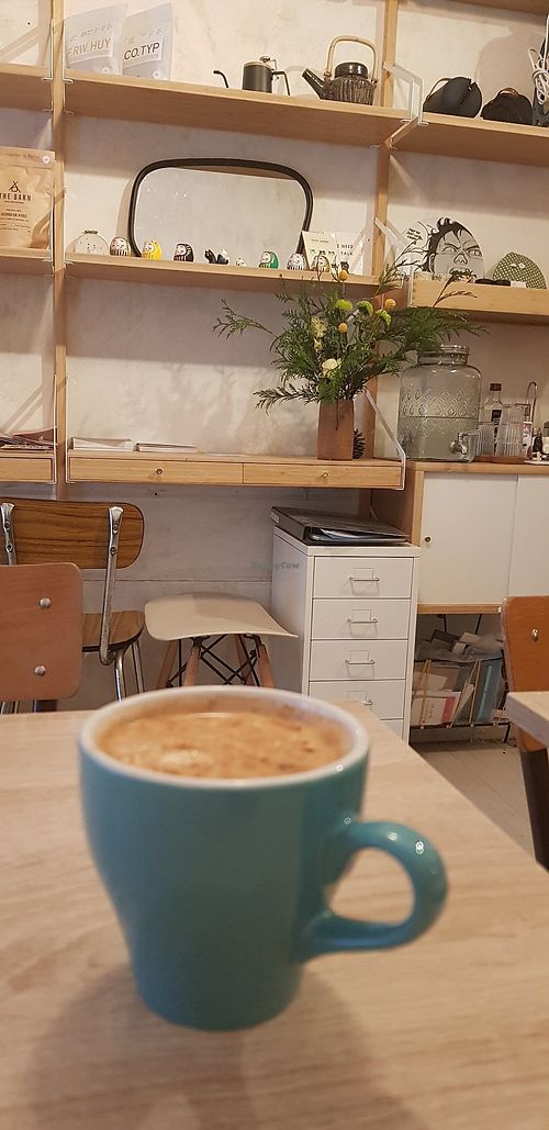 Chilling vibes at Chillin' Cafe in Madrid