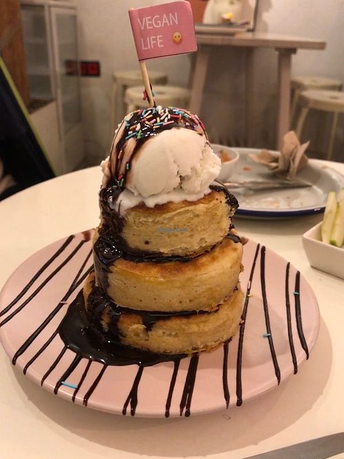 Chocolate pancakes with ice cream  at Chillin' Cafe in Madrid