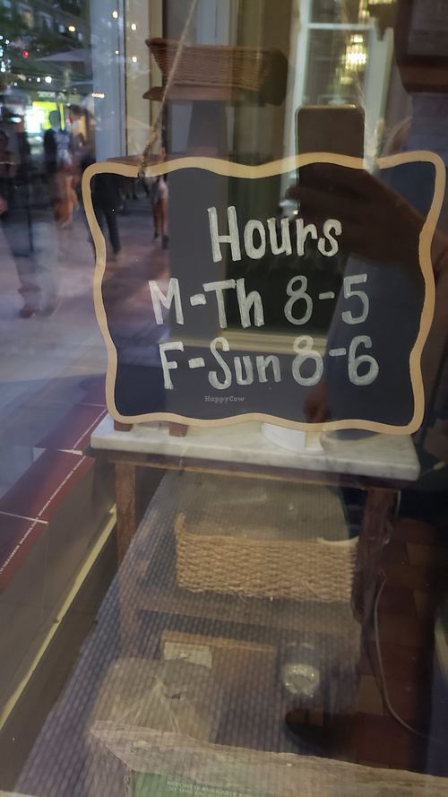 Hours as posted 6/30/22 at Le Pain Quotidien in Glendale