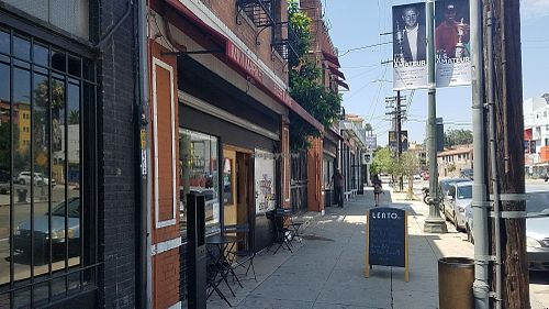 outside at Lento Market in Los Angeles