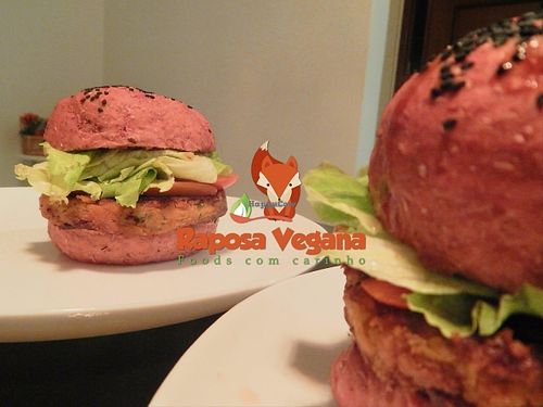 Hamburguer at Raposa Vegana in Cuiaba