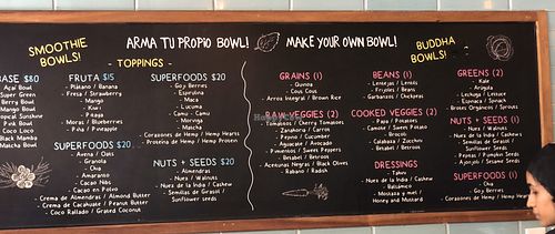 Make your own bowl at Fresco Habito in Playa Del Carmen