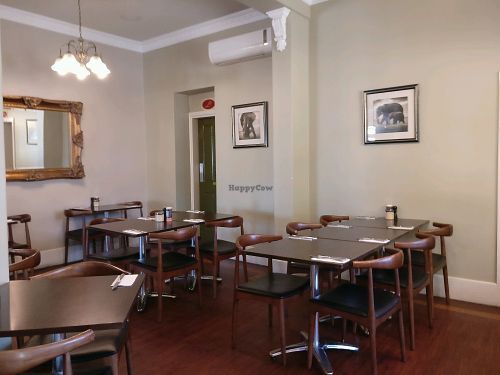 comfortable seating inside and out at Supreme Bar and Restaurant  in Maryborough