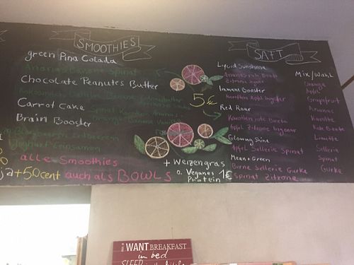 smoothies and juice at Be Coffee My Friend in Berlin