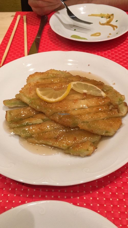 Pollo al limon at Healthy Lovers in Madrid