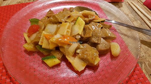 Chicken with curry at Healthy Lovers in Madrid