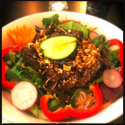 R1 - Reisnudeln mit dunklen Sojastreifen at Vegan Express in Leipzig