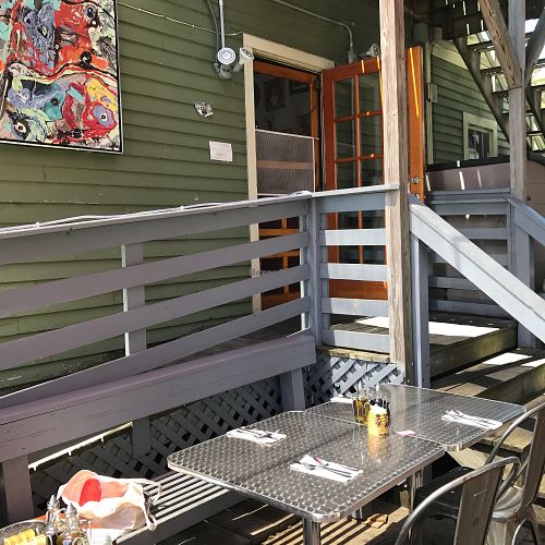 outdoor seating at Cafe Miranda in Rockland