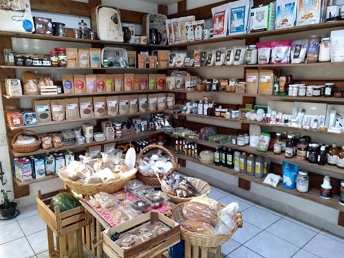 Solo una parte de la tienda
 at La Casa de lo Natural Origen in Manzanillo