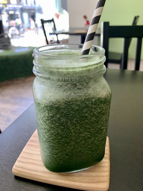 Green smoothie  at Retreat Kitchen in Richmond Upon Thames