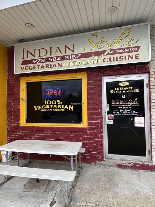 Outdoor seating  at IndianStyle in Billerica