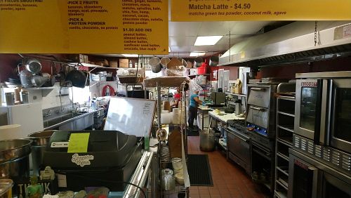 Open kitchen at Skinny Buddha Organic Food & Fitness in Mt Kisco