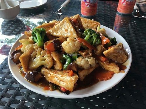 bean curd with cauliflower and broccoli  at Soon De Vegetarian 顺德素食 in North Singapore