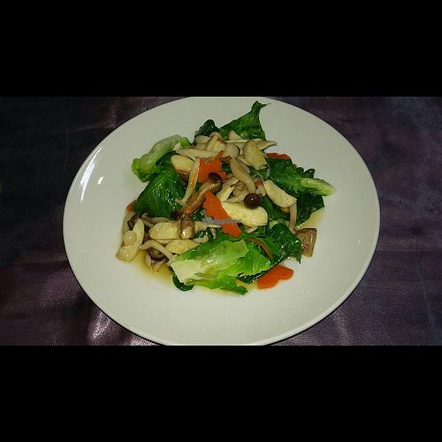 stir fried vegetables at Soon De Vegetarian 顺德素食 in North Singapore