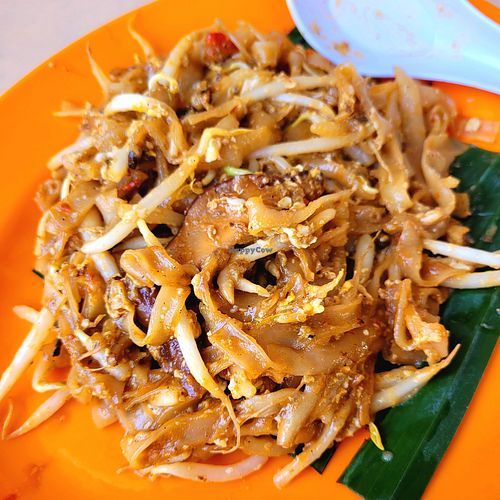 Very tasty char kway teow with good work hei at Jian Jian Vegetarian Food in Penang