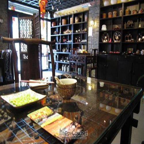 Decor with complementary edamame at Cafe China in Yangshuo