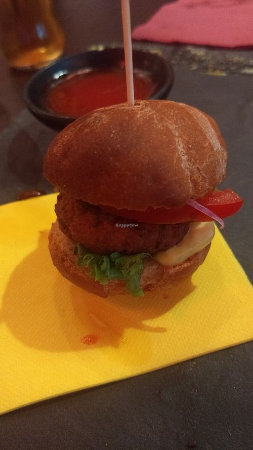 Mini chickpeas burger at Etiopico Afrika in Gran Canaria