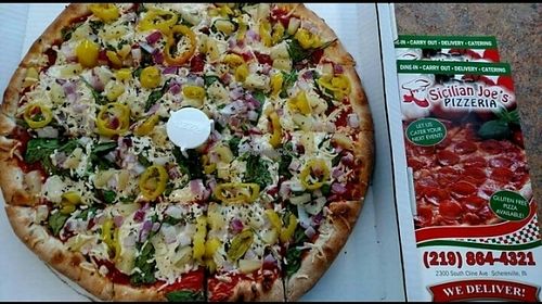 Daiya vegan cheese pizza! at Sicilian Joe's Pizzeria in Schererville