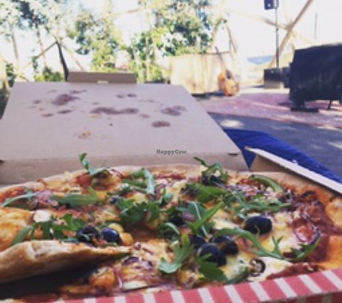 Vegan pizza at Fratelli Pizzeria in Aarhus