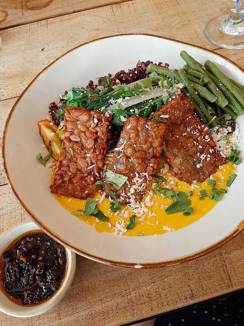 Tempeh kare kare at Nonie's in Boracay