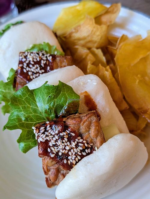 Tempeh bao at Nonie's in Boracay