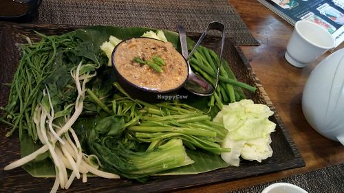 Khmer Stew with fresh vegetable at Yuan Sheng Vegetable Restaurant in Siem Reap