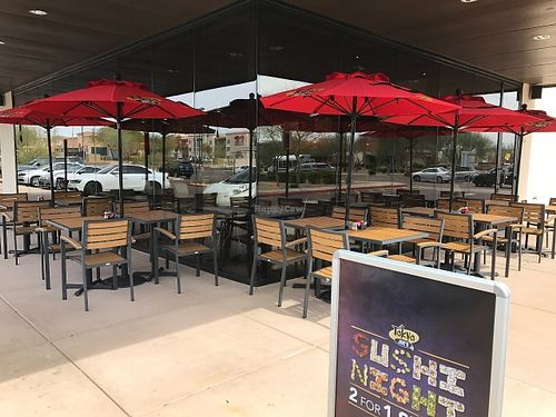 outside seating at Tokyo Joe's in Scottsdale