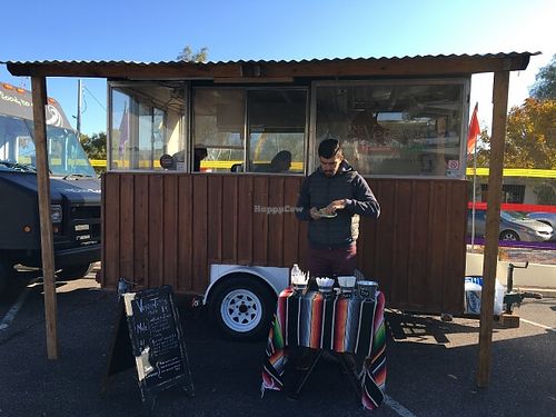 Mi Vegana Madre food truck at Mi Vegana Madre in Glendale