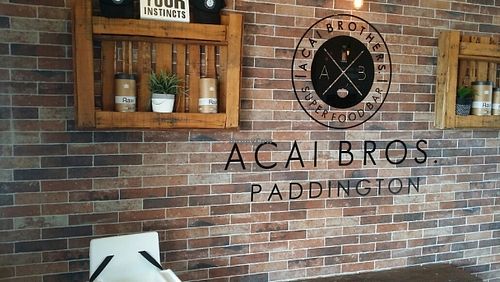 wall feature at Acai Brothers in Paddington